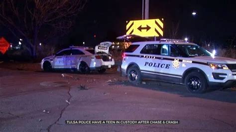 4 in custody after stolen vehicle pursuit, crash on South Side